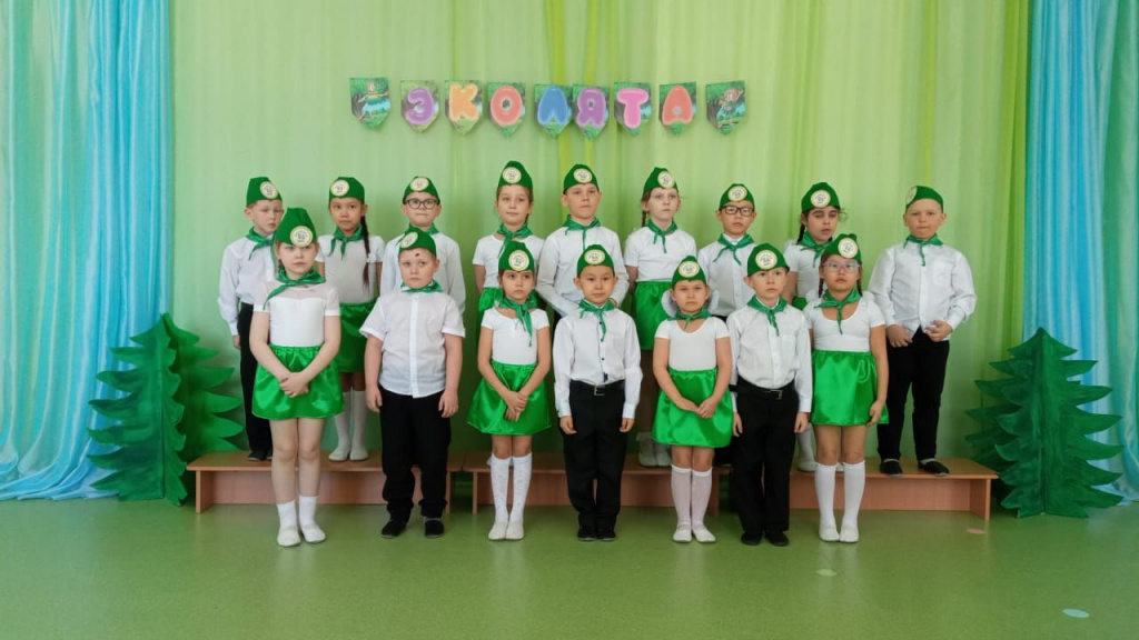 Детский сад № 5«Семицветик», хоровой коллектив «Веселые нотки».jpg